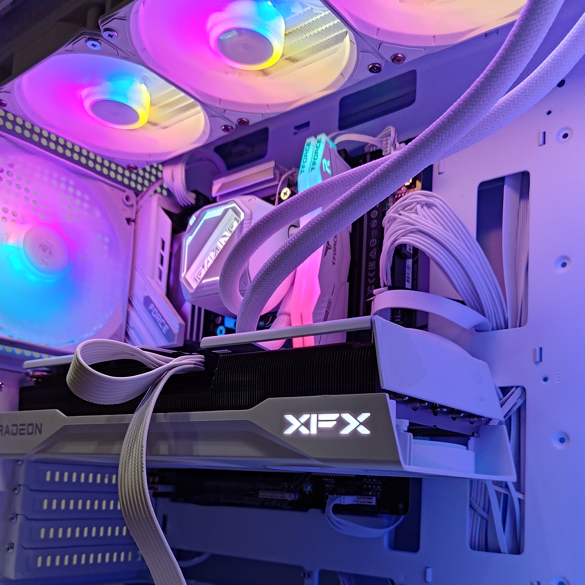 Optima Z60 White Desktop Gaming PC