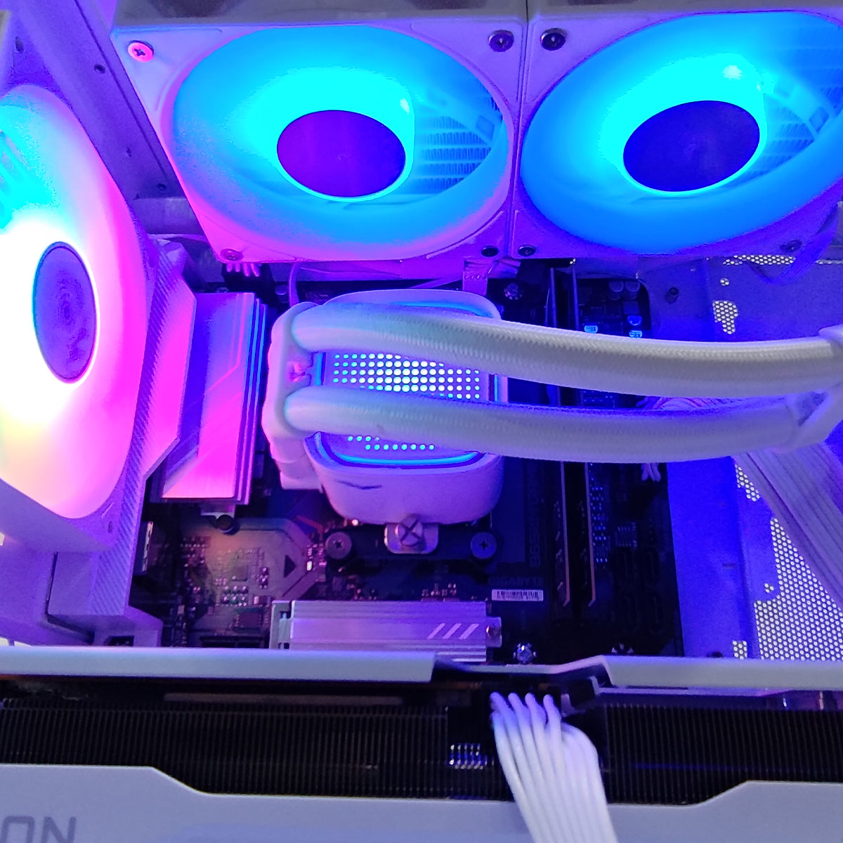 Aurora DB330M White Desktop Gaming PC 