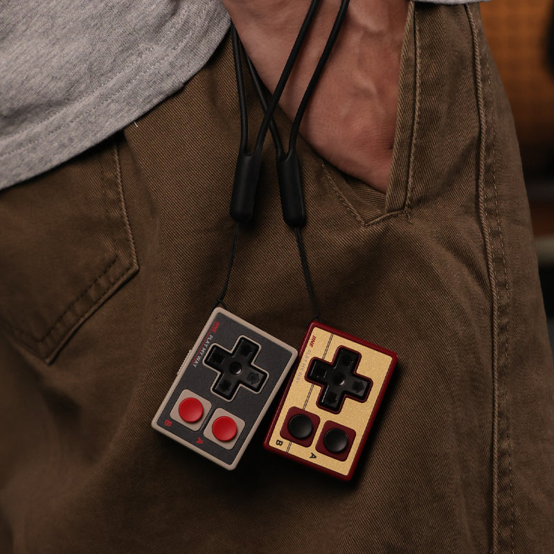 IINE Gamebrick Mini Retro Controller (Classic Grey, Retro Red)