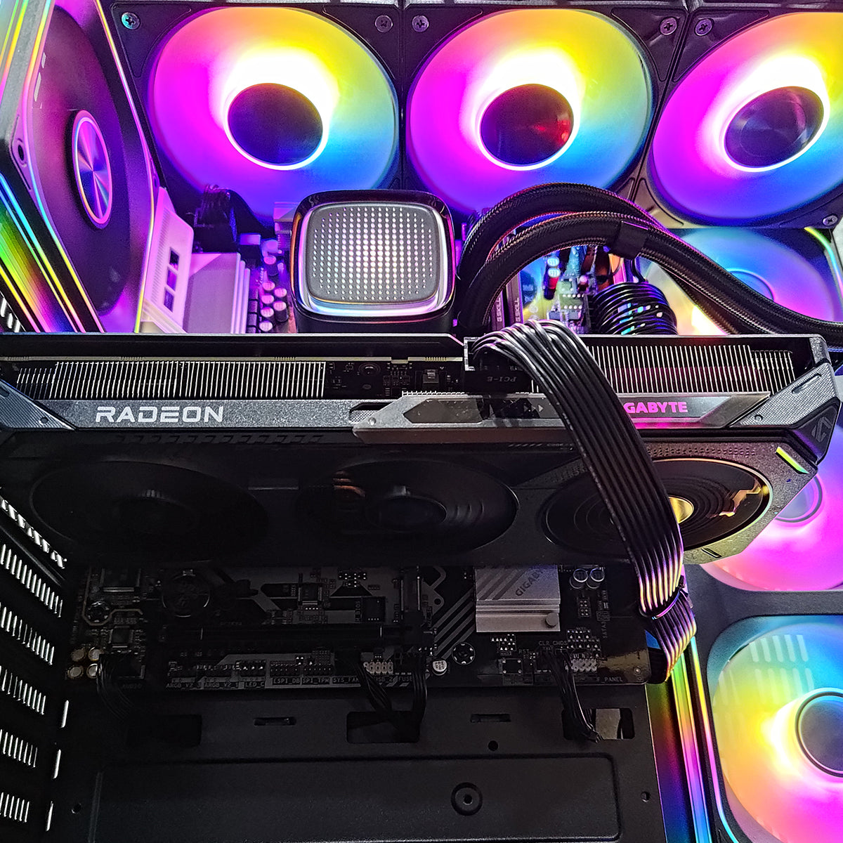 Sophos Luxe Black Desktop Gaming PC