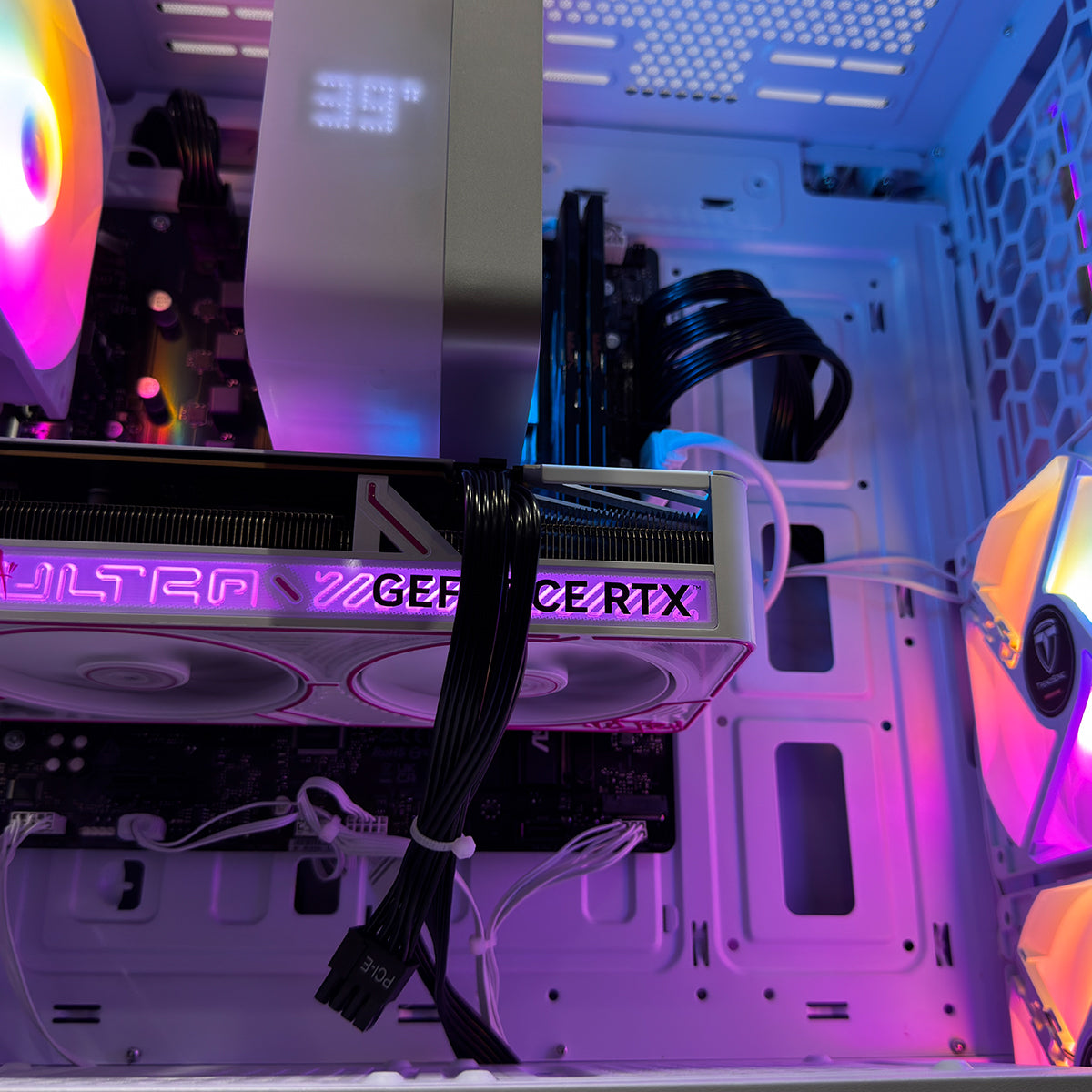 Sigma Vesta White Desktop Gaming PC | DataBlitz