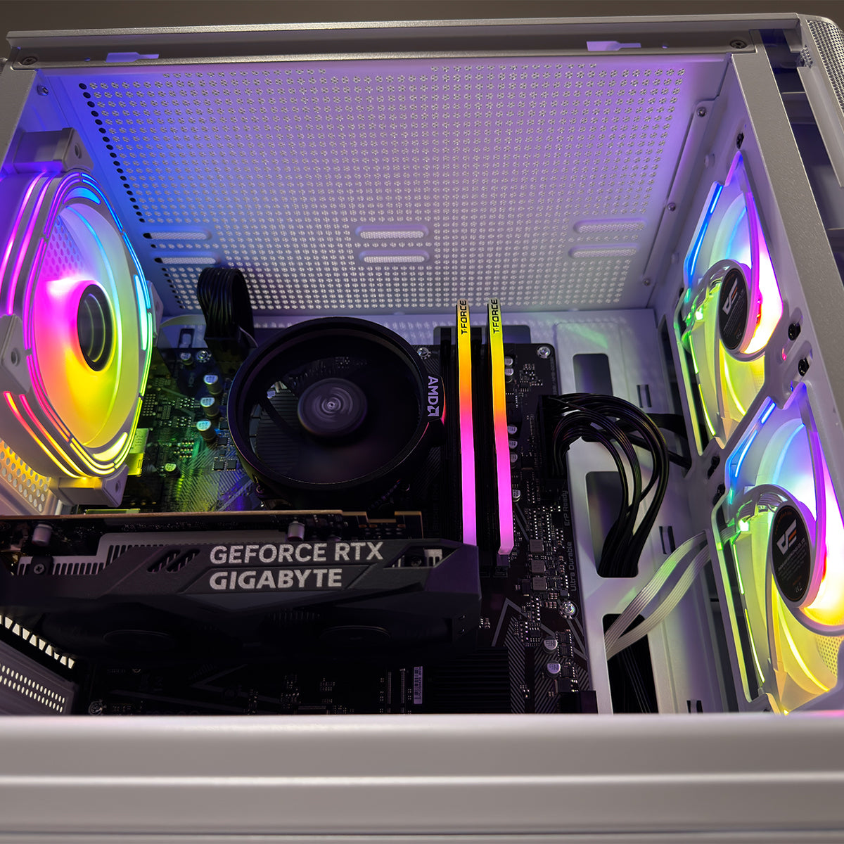 Alpha DB330M Mesh White Desktop Gaming PC