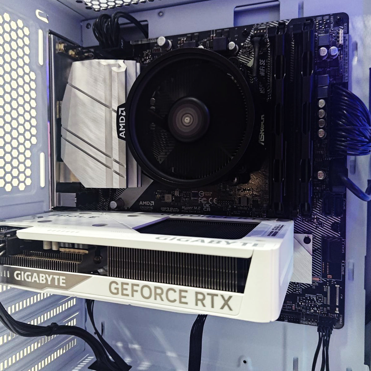 Sigma Aurora White Desktop Gaming PC