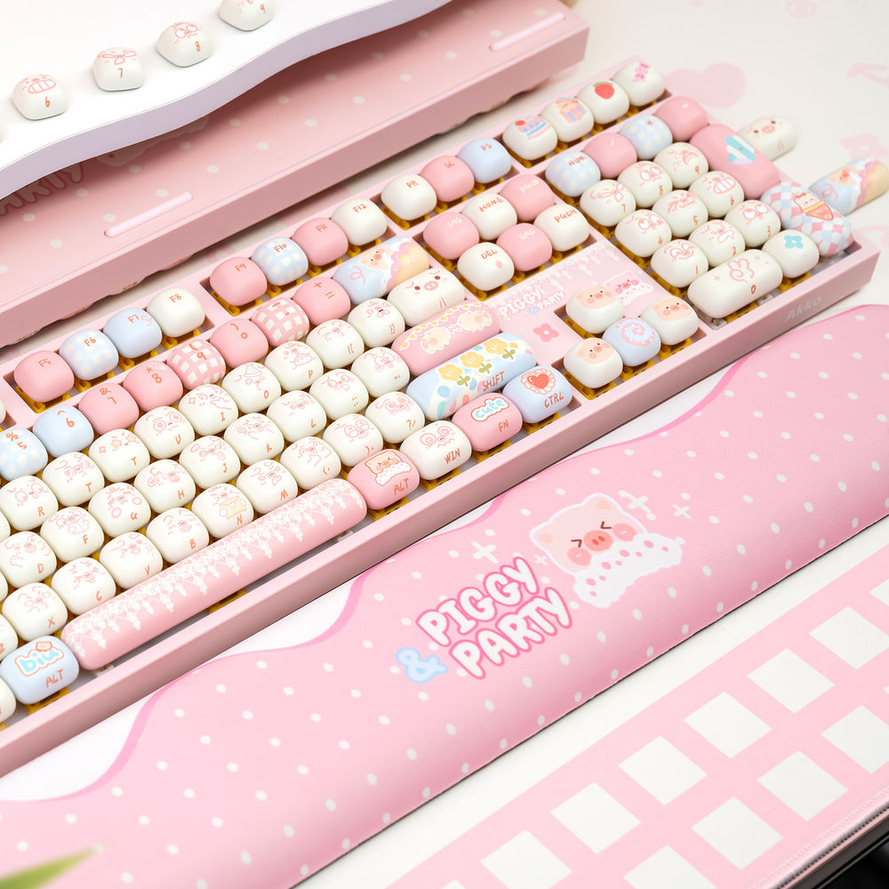 Akko Piggy Party Wrist Rest