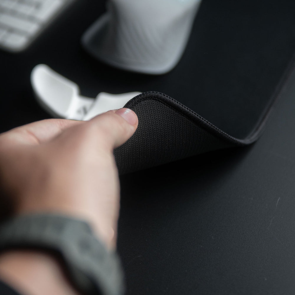 Deltahub Gaming Desk Pad