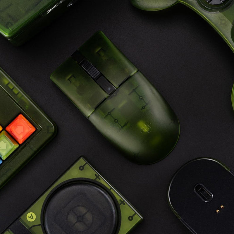 8Bitdo Retro R8 Tri-Mode Mouse with Charging Dock Xbox Edition (85CB)