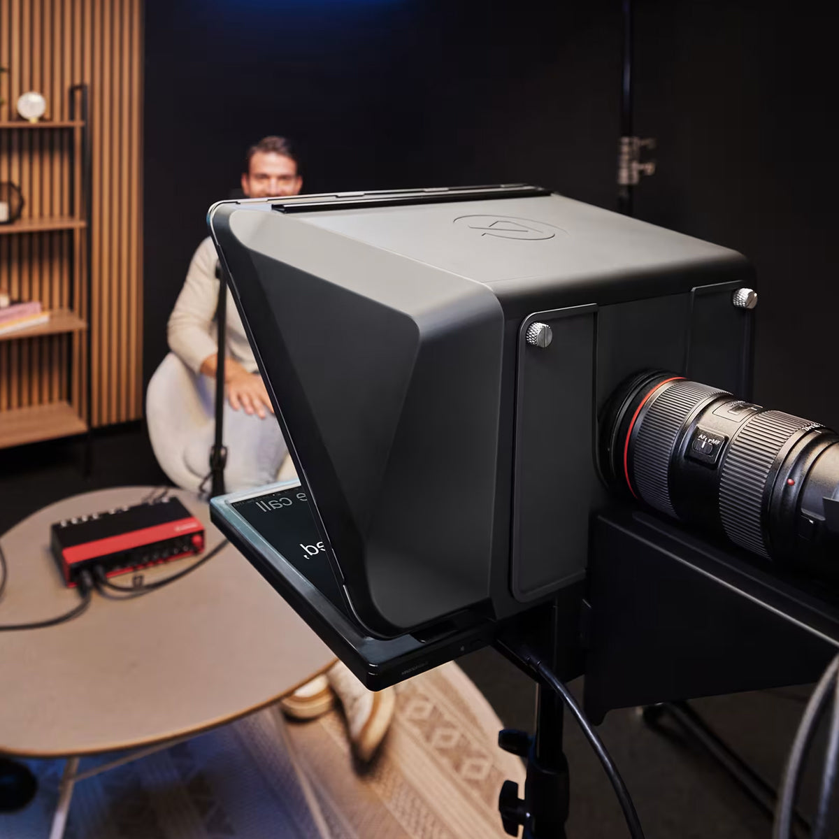Elgato Prompter XL 15.6" FHD All-In-One Studio Teleprompter