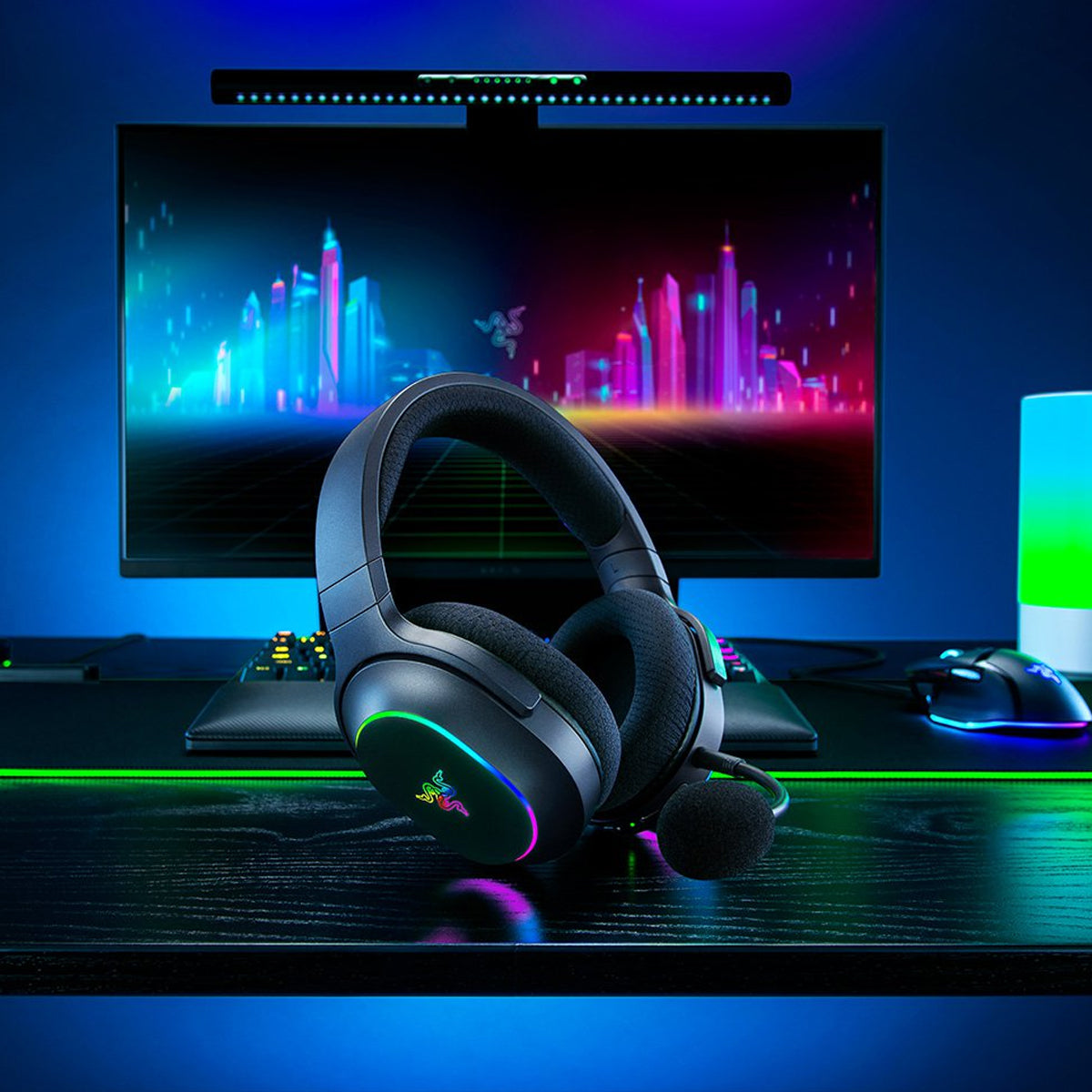 Razer Barracuda X Chroma Wireless Multi-Platform Gaming & Mobile Headset | DataBlitz