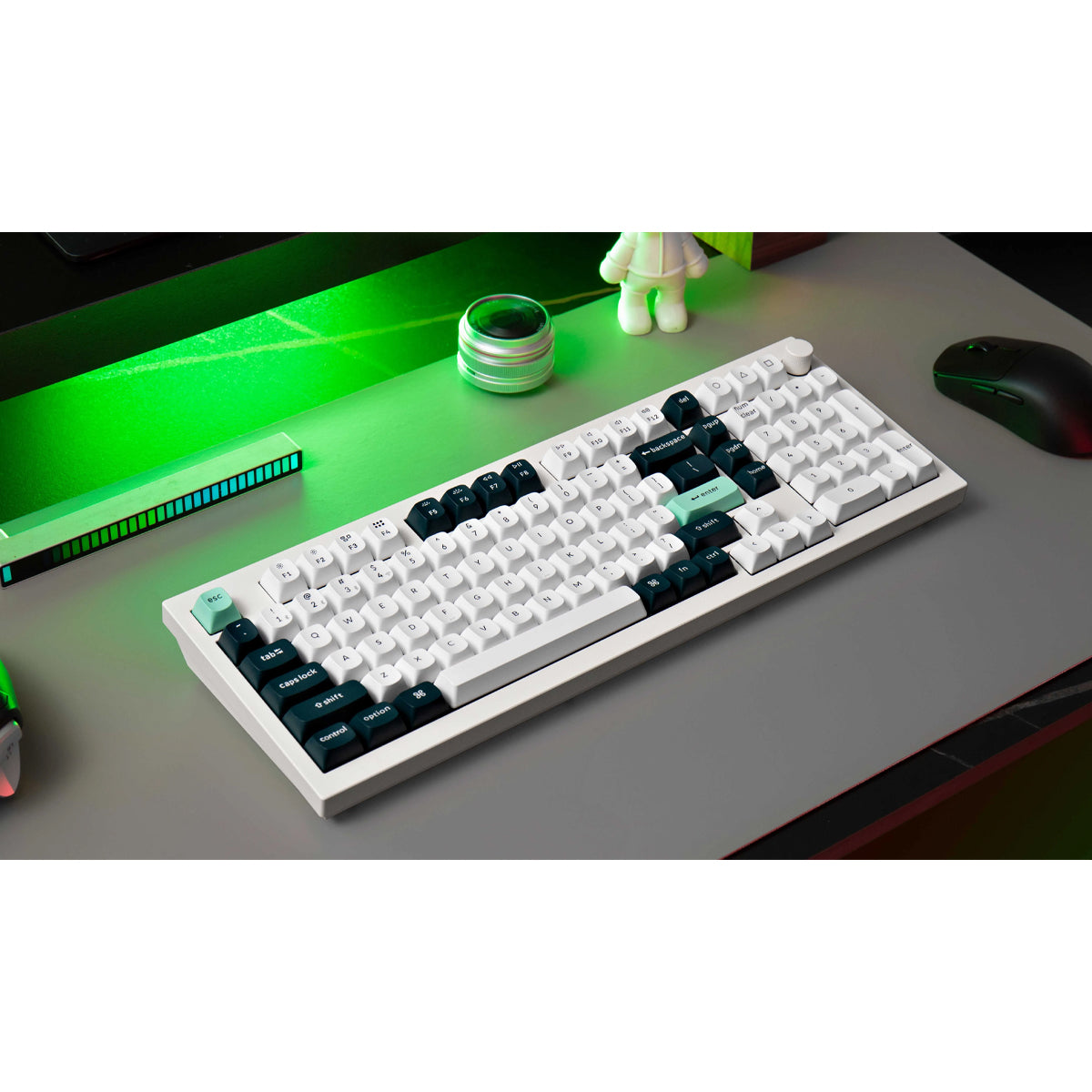 Keychron Q5 HE QMK 96% Fully Assembled Knob RGB Backlight Hot-Swappable Wireless Magnetic Switch