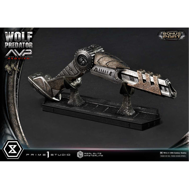 Real Elite Masterline Aliens vs. Predator: Requiem Wolf Predator 