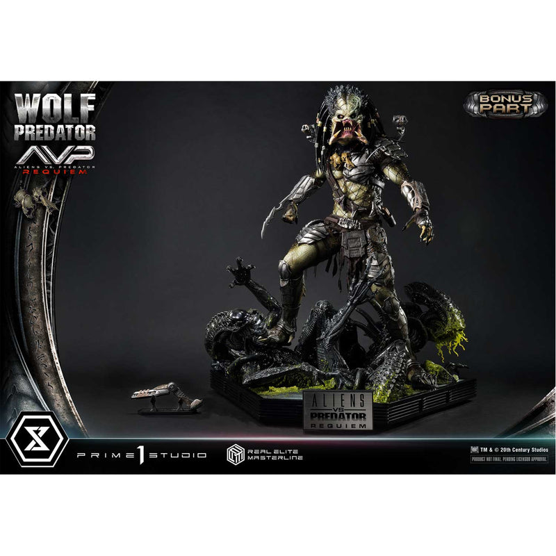 Real Elite Masterline Aliens vs. Predator: Requiem Wolf Predator 