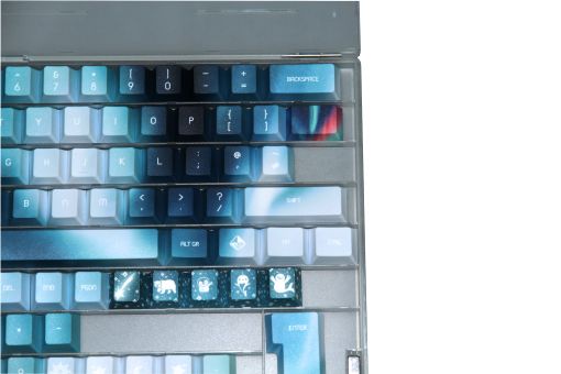 Traitors Aurora 108 PBT Keycap Set (TRDAUR108US)