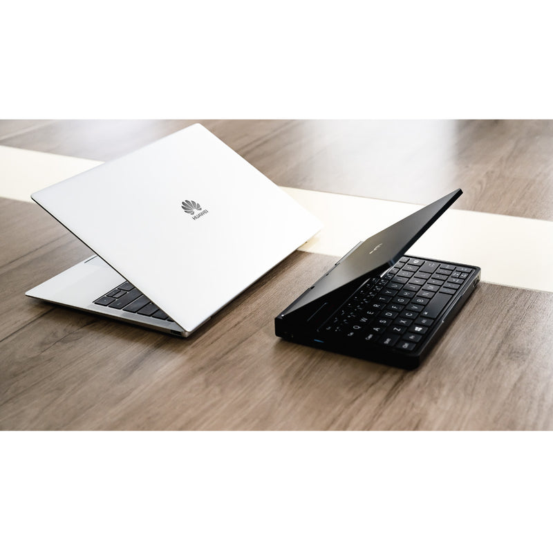 GPD Pocket 4 2025 AMD Ryzen 7 8840U 8.8" LTPS (2560x1600) 144Hz High-Refresh Iris Display 16GB RAM 1TB SSD Windows 11 Home Handheld AI PC + GPD Pocket 4 Protection Case
