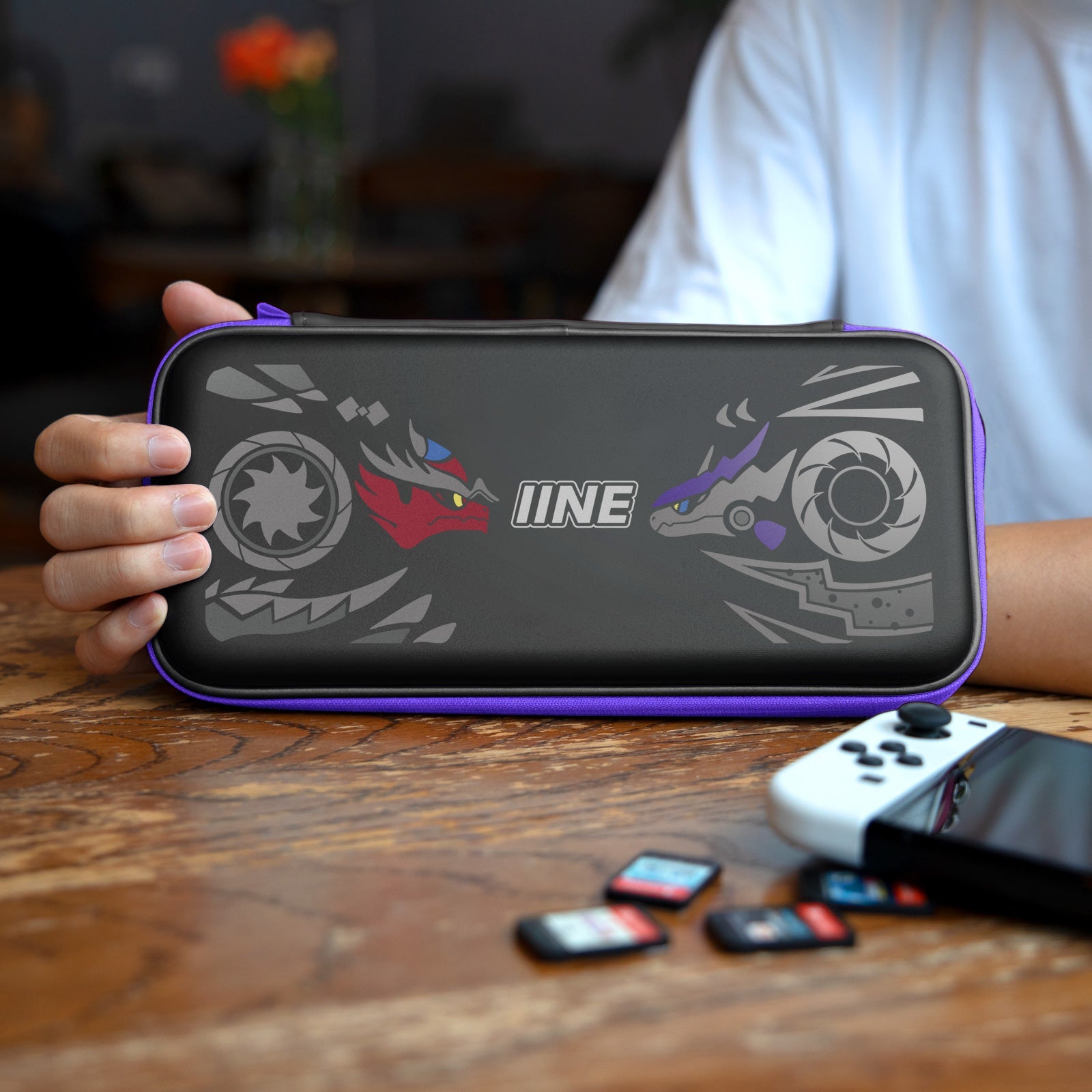 IINE Pokemon Scarlet & Violet Eva Storage Bag For N-Switch / N-Switch Oled (L742) | DataBlitz