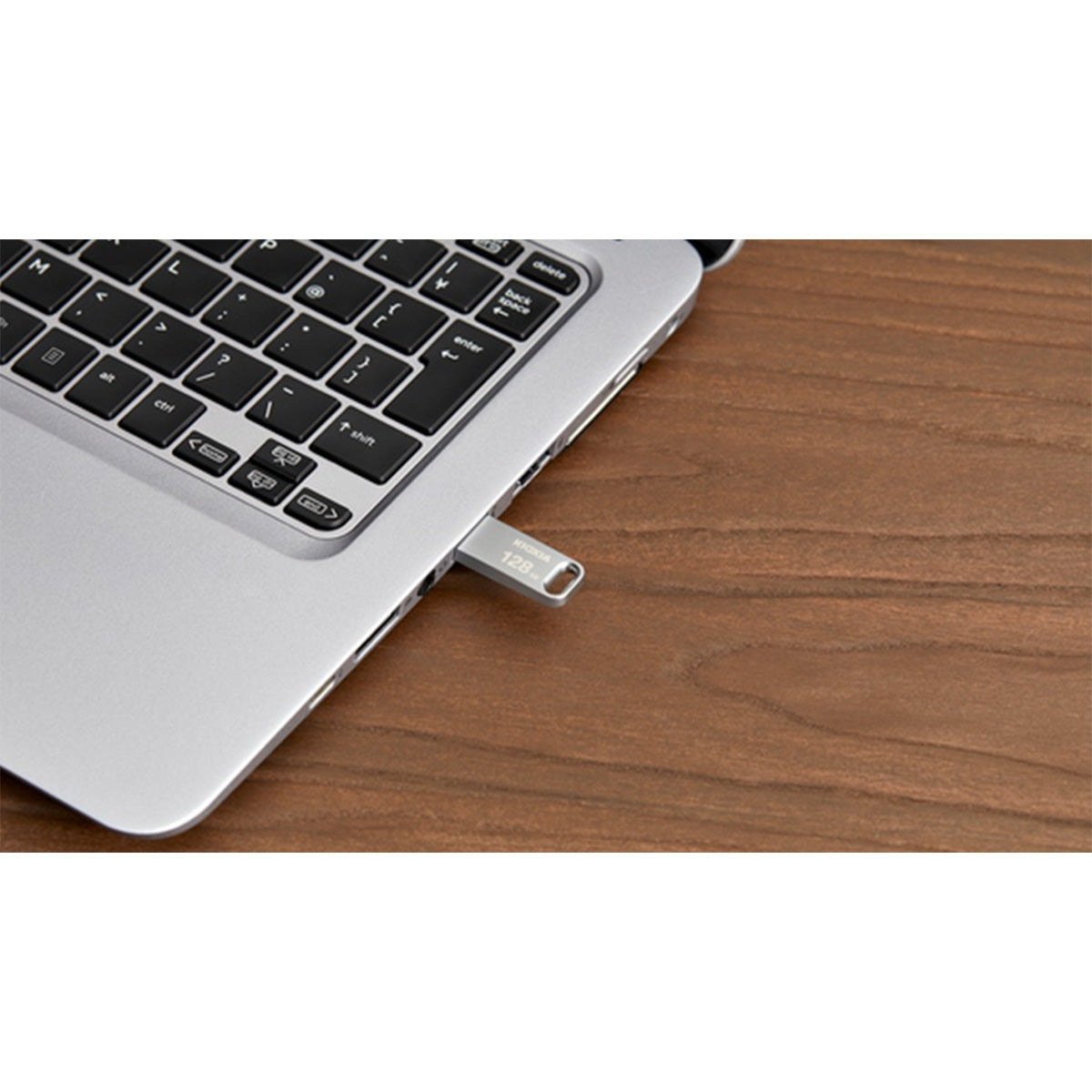 Kioxia TransMemory U366 128GB USB 3.2 Gen 1 200MB/s Read Type-A Flash Drive (LU366S128GG4)