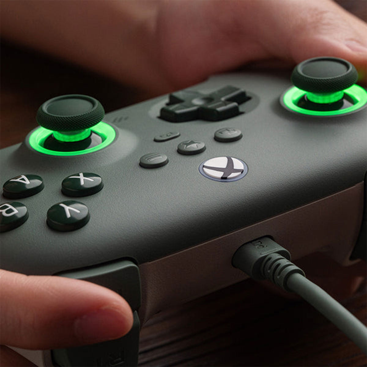 8Bitdo Ultimate C Wired Controller for Xbox | Game Pass Code (82CF)