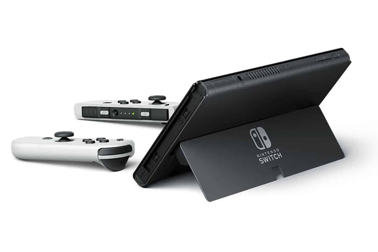 NINTENDO SWITCH OLED CONSOLE WITH WHITE JOYCON (OLED MODEL) - DataBlitz