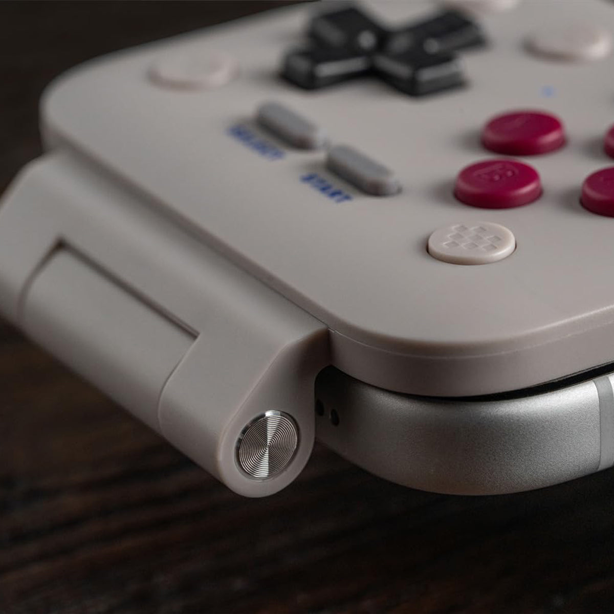 8Bitdo FlipPad USB-C Mobile Gaming Controller for iOS/ Android (G Classic Ed.) (85JA)
