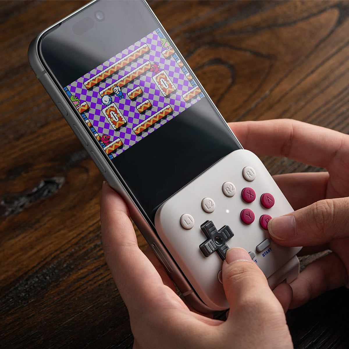 8Bitdo FlipPad USB-C Mobile Gaming Controller for iOS/ Android (G Classic Ed.) (85JA)
