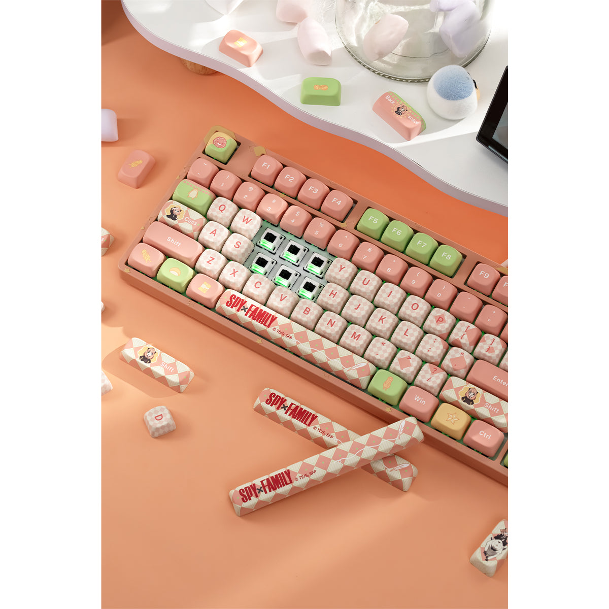 Akko Spy x Family 5108B Plus Multi-Mode RGB Hot-Swappable