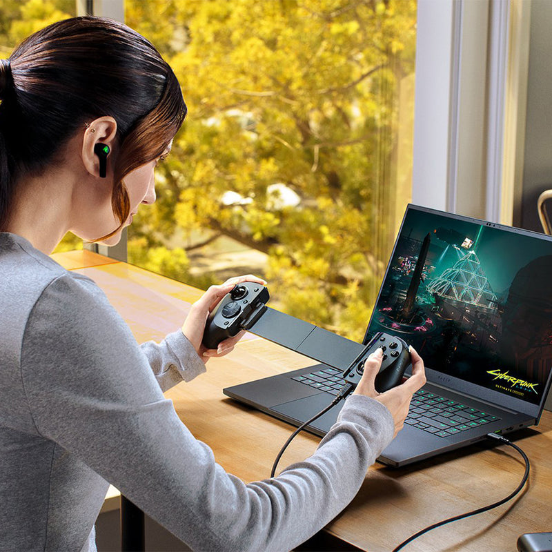 Razer Kishi V3 Pro XL USB-C Gaming Controller for Full-Sized iPad & Android Tablets