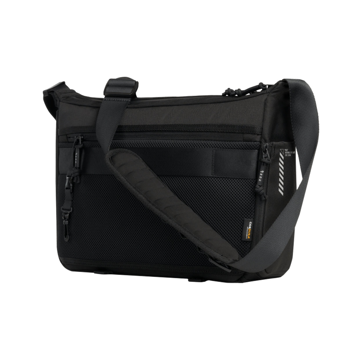 ASUS ROG Archer Messenger 14 BC2400 Bag (Black)