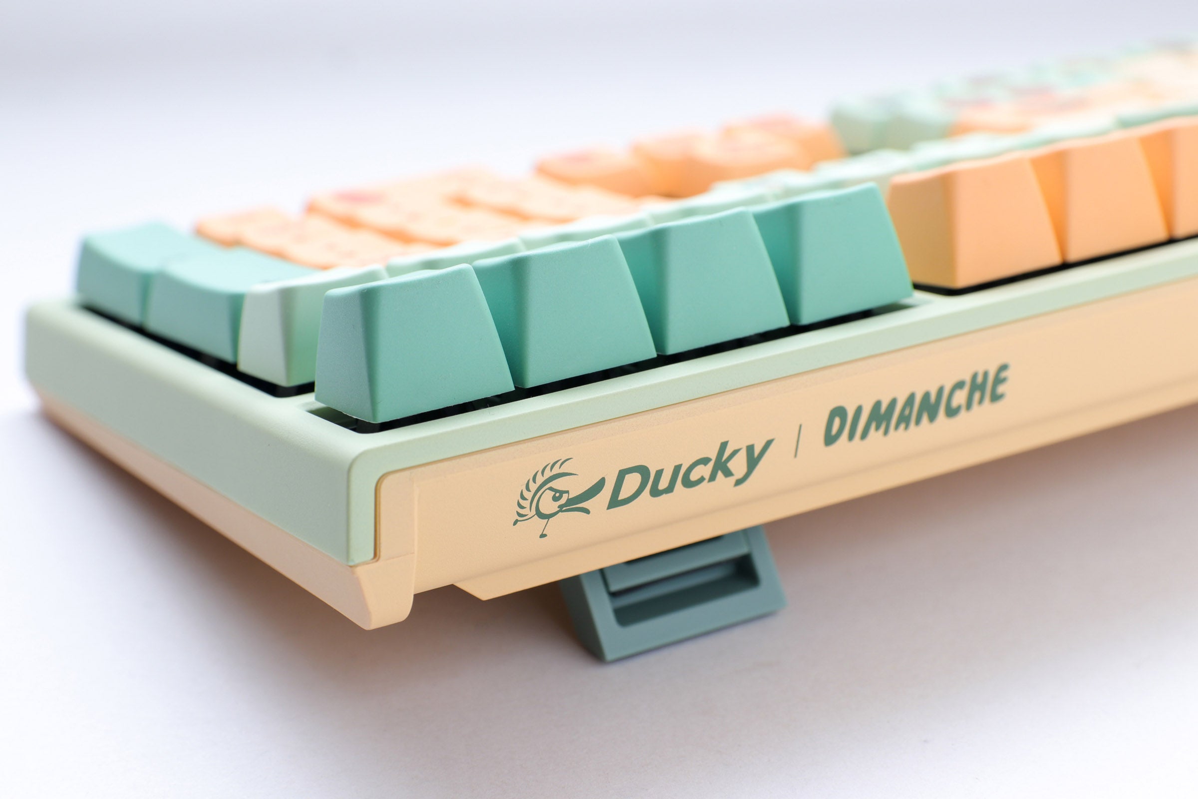 Ducky X Dimanche One 2 Pro Peter Pan Neverland Limited Edition Mechani