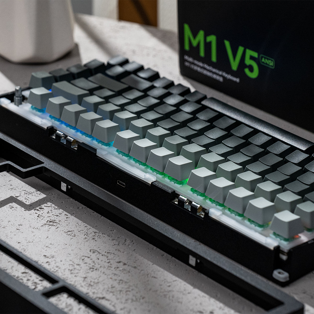 MonsGeek M1 V5 HE-SP Aluminum Case Multi-Mode RGB Hot-Swappable Mechanical Keyboard (Dark Night)