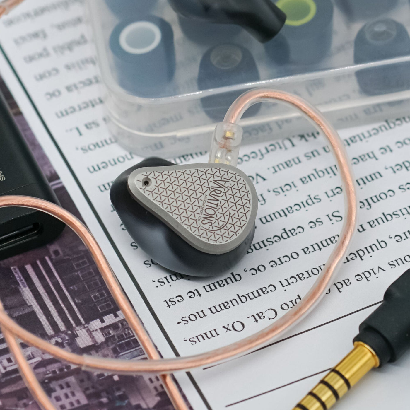 Moondrop Variations 1DD+2BA+2EST Tribrid Technology In-Ear Monitor with Interchangeable Cable
