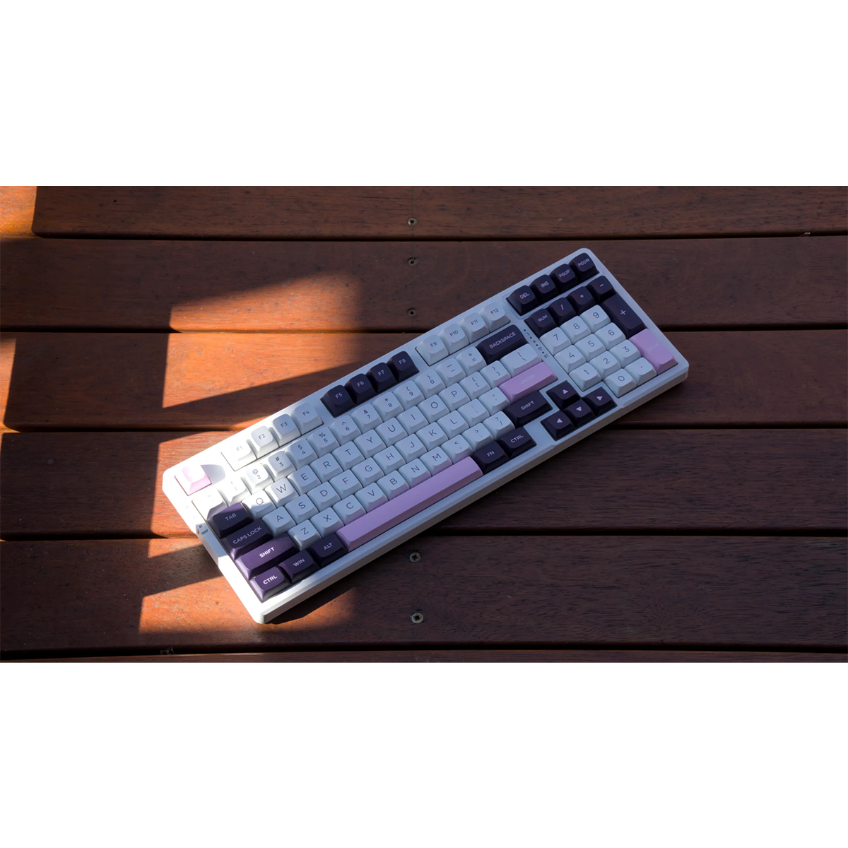 VGN V98 Pro V2 Wireless Gaming Mechanical Keyboard (Steam Wave Pro Switch)