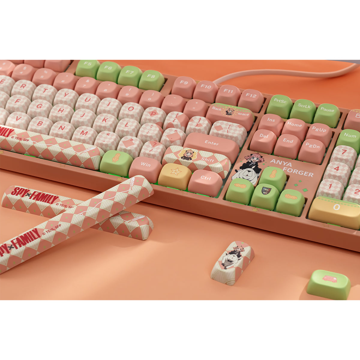 Akko Spy x Family 5108B Plus Multi-Mode RGB Hot-Swappable