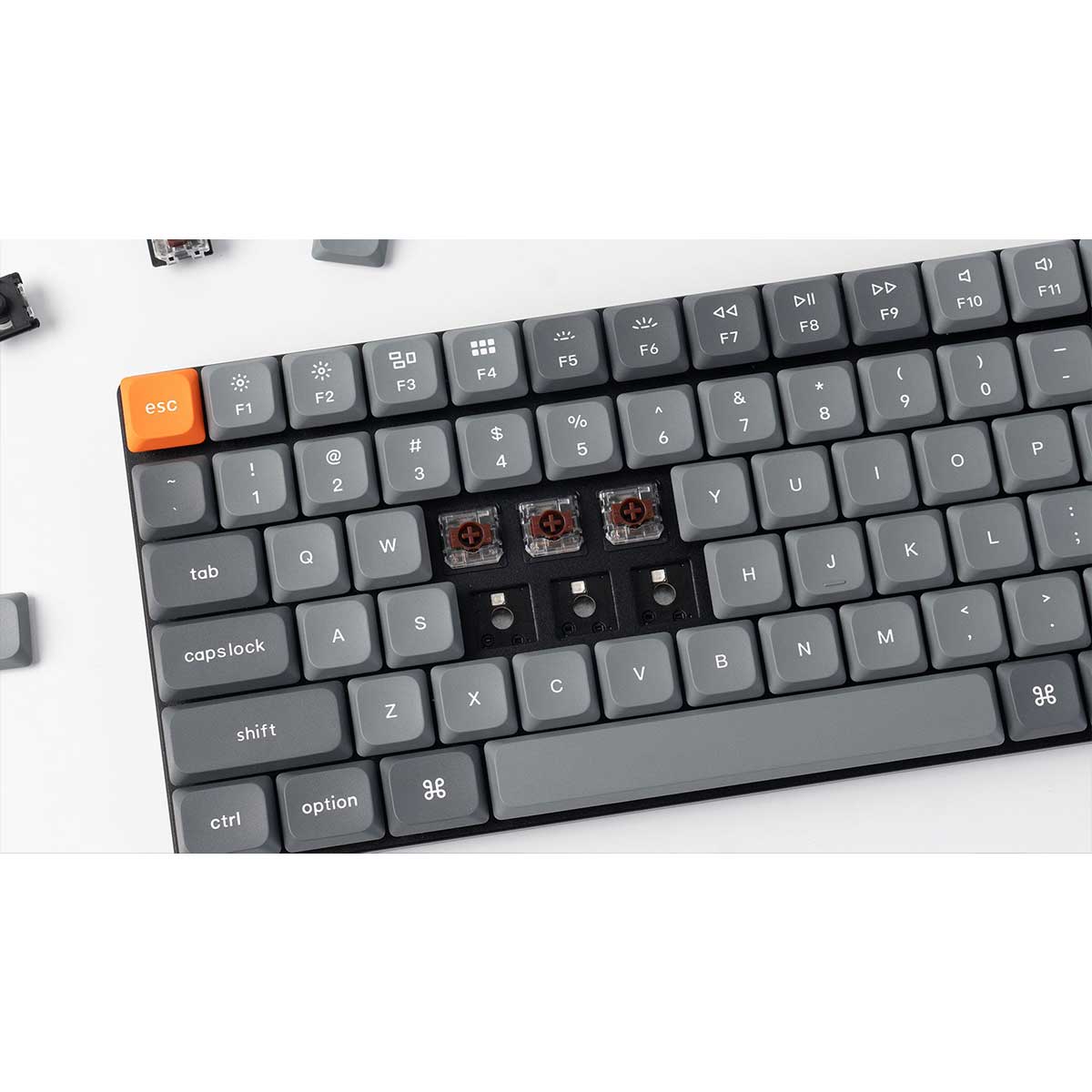 Keychron K17 Max QMK White Backlight Wireless Custom Mechanical Keyboard (Low Profile Gateron Mechanical Brown Switch) (K17M-A3)