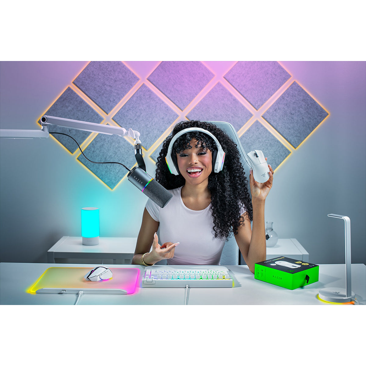 Razer Seiren V3 Pro Dynamic USB & XLR Microphone (Black)