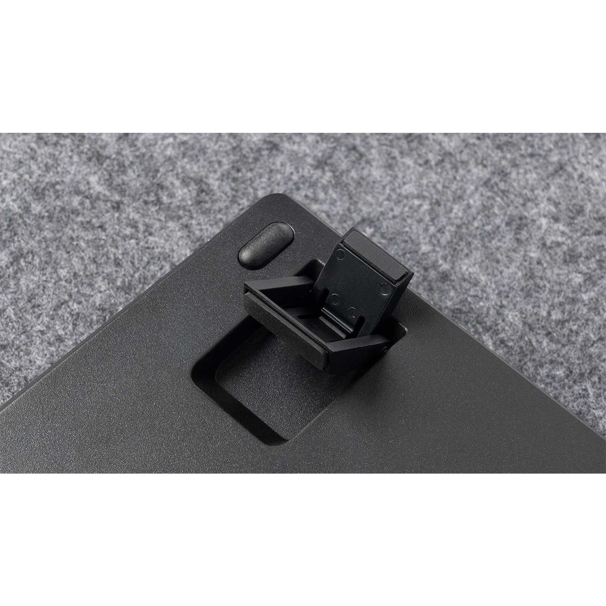 Keychron K8 Max QMK Fully Assembled Hot-Swappable RGB Backlight Aluminum Frame Wireless Mechanical Keyboard - Black (Super Red Switch) (K8M-J1)