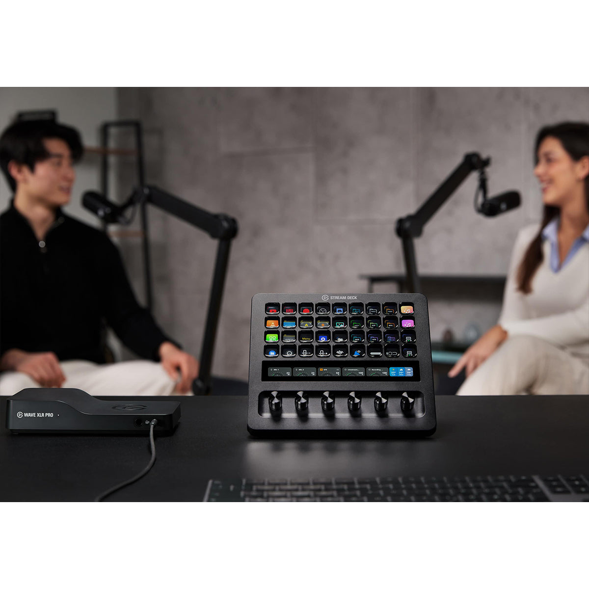Elgato Stream Deck + XL Multi-Touch Controller (10GBX9901)