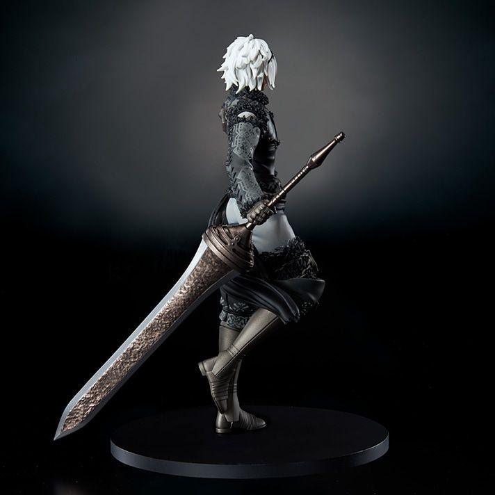 NIER REPLICANT VER. 1.22474487139 STATUETTE (ADULT PROTAGONIST) - DataBlitz