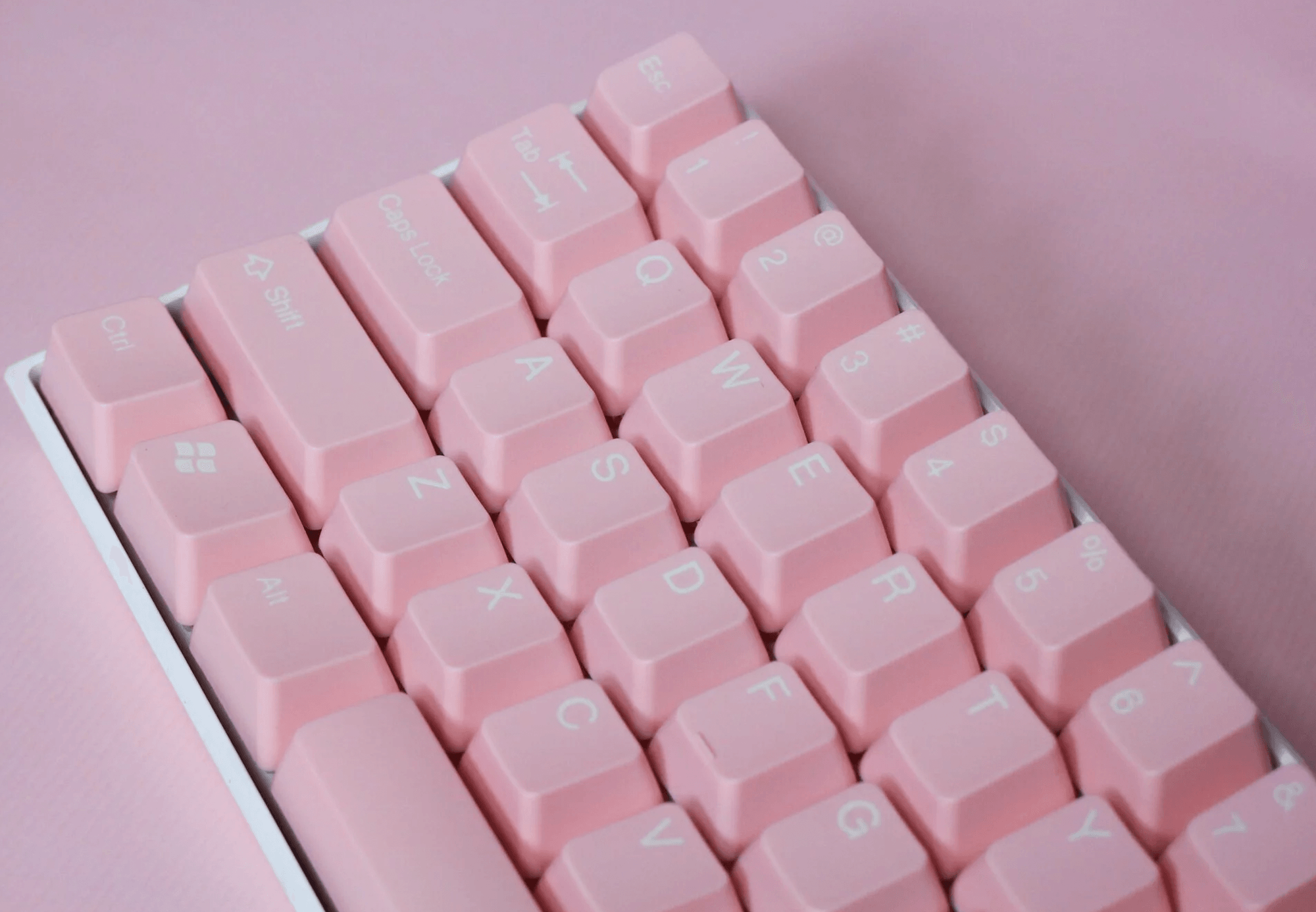TAIHAO DOUBLE SHOT ABS KEYCAPS SET FOR CHERRY MX SWITCH (104-KEYS) (PINK LOVE) (C01PK101) - DataBlitz