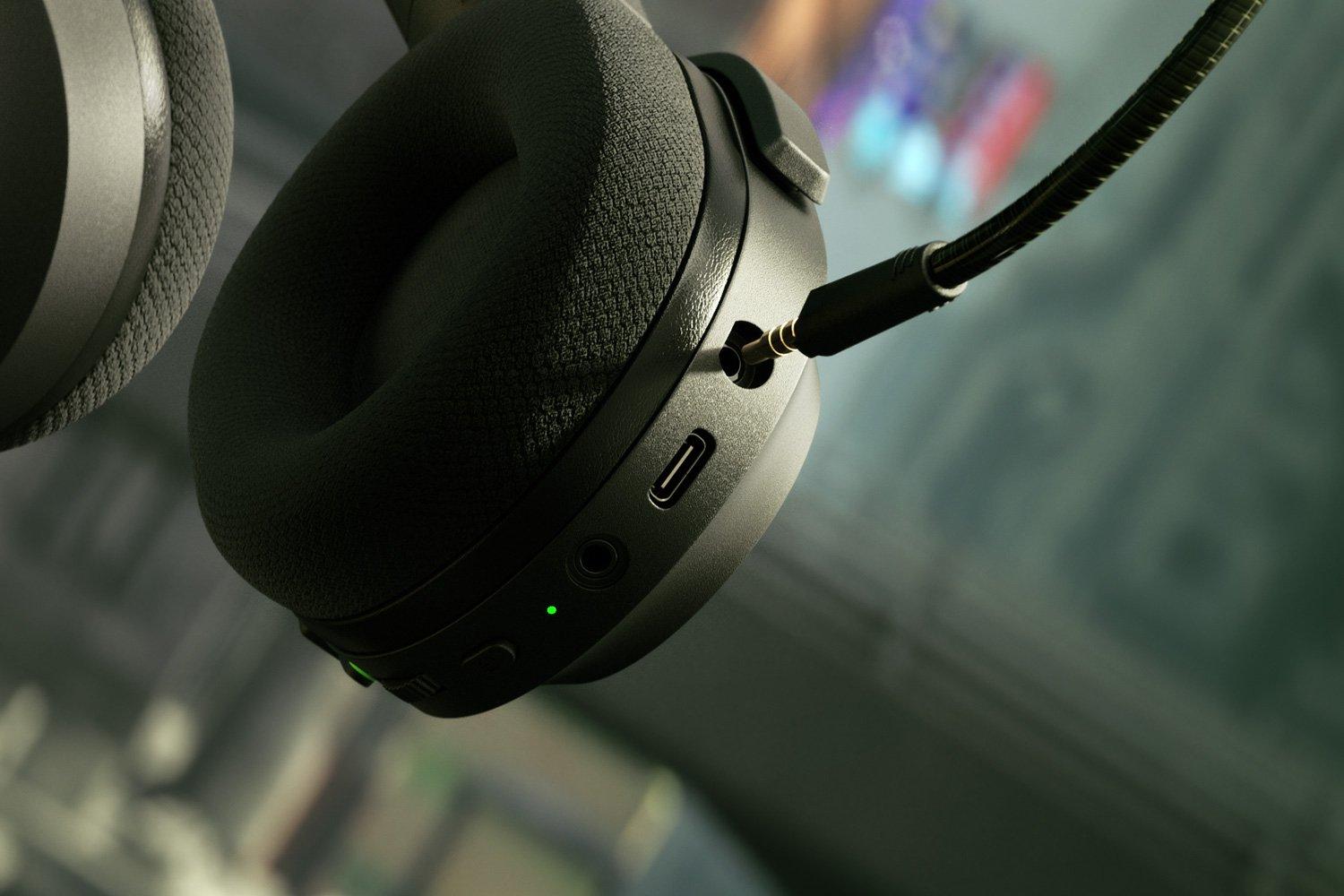 RAZER BARRACUDA X - WIRELESS MULTI-PLATFORM GAMING AND MOBILE HEADSET - DataBlitz