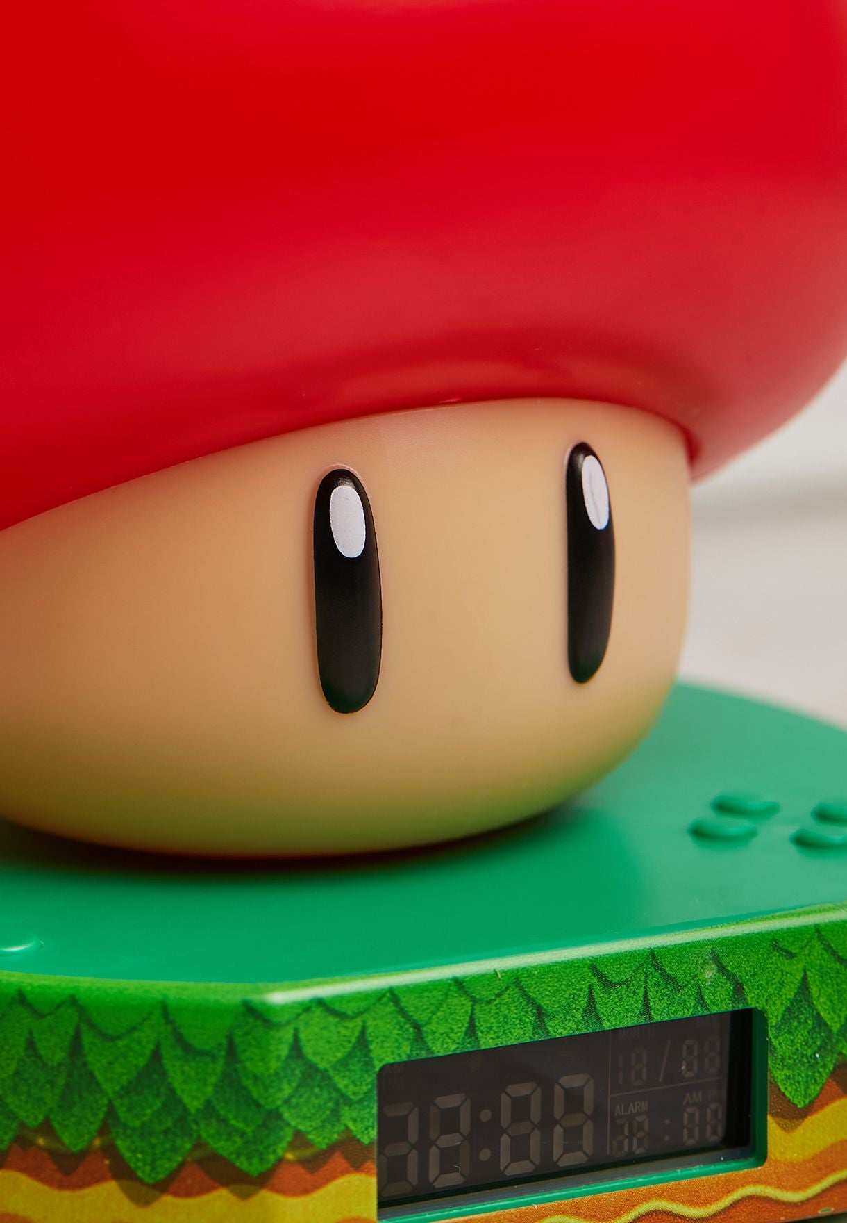 Paladone Super Mario Super Mushroom Digital Alarm Clock (PP10064NN)