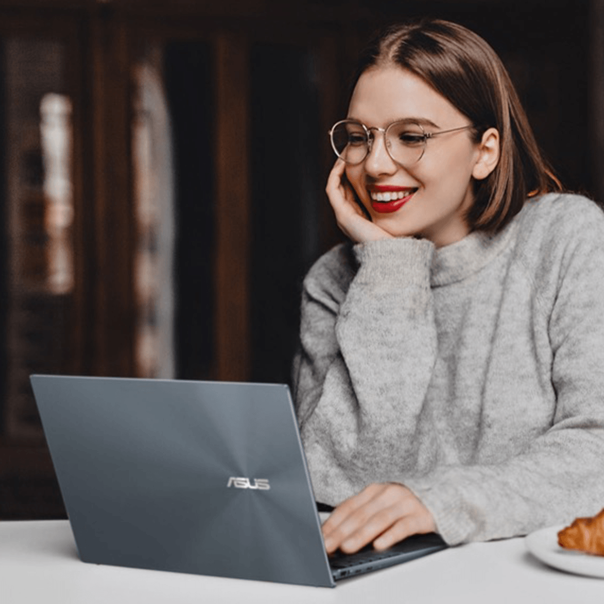 ASUS ZENBOOK 13 UX325EA-KG271TS LAPTOP (PINE GREY) | 13.3" FHD | i5-1135G7 | 16GB DDR4 | 512GB SSD | IRIS XE | WIN10 + ASUS SLEEVE + ETHERNET ADAPTER + AUDIO JACK ADAPTER - DataBlitz