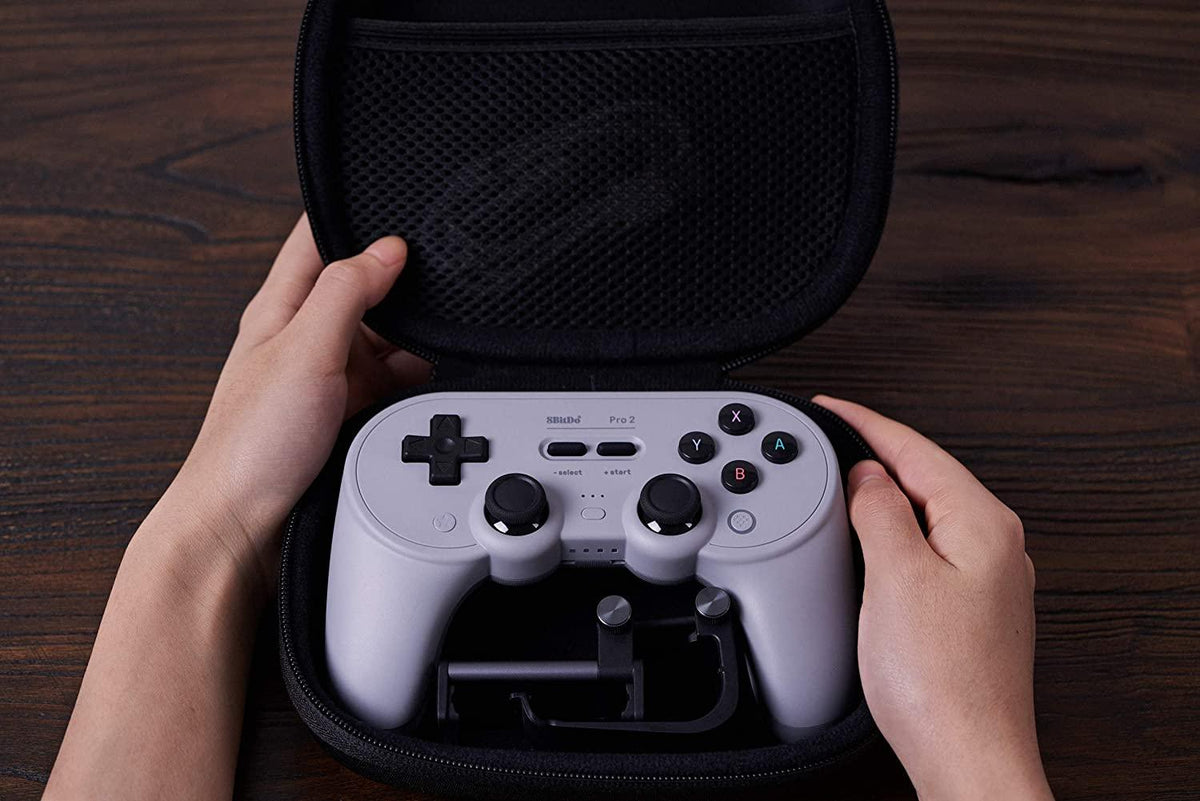 8BITDO CLASSIC CONTROLLER TRAVEL CASE FOR SN30 PRO+ & PRO 2 CONTROLLERS - DataBlitz