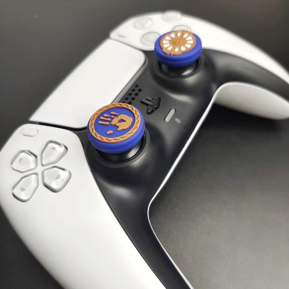 PS5 Akitomo Analog Caps (God Of War Ragnarok) (AKSW-188-ZS) - DataBlitz
