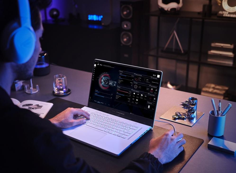 Asus ROG Zephyrus G15 (2022) GA503RW-HQ081WS Laptop (Moonlight White) | 15.6" WQHD | Ryzen™ 7 6800HS | 16GB DDR5 RAM | 1TB M.2 SSD | RTX 3070 Ti | Windows 11 Home | MS Office H&S 2021 | Gaming Mouse | Backpack | Type-C PD Adapter - DataBlitz