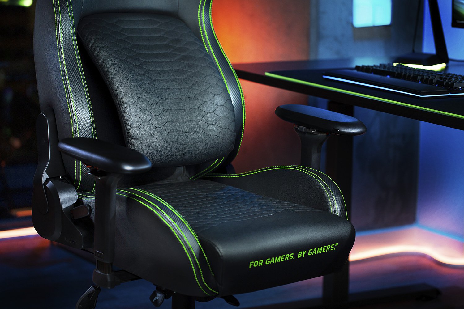 Razer Iskur XL Gaming Chair With Built-In Lumbar Support (Black/Green)