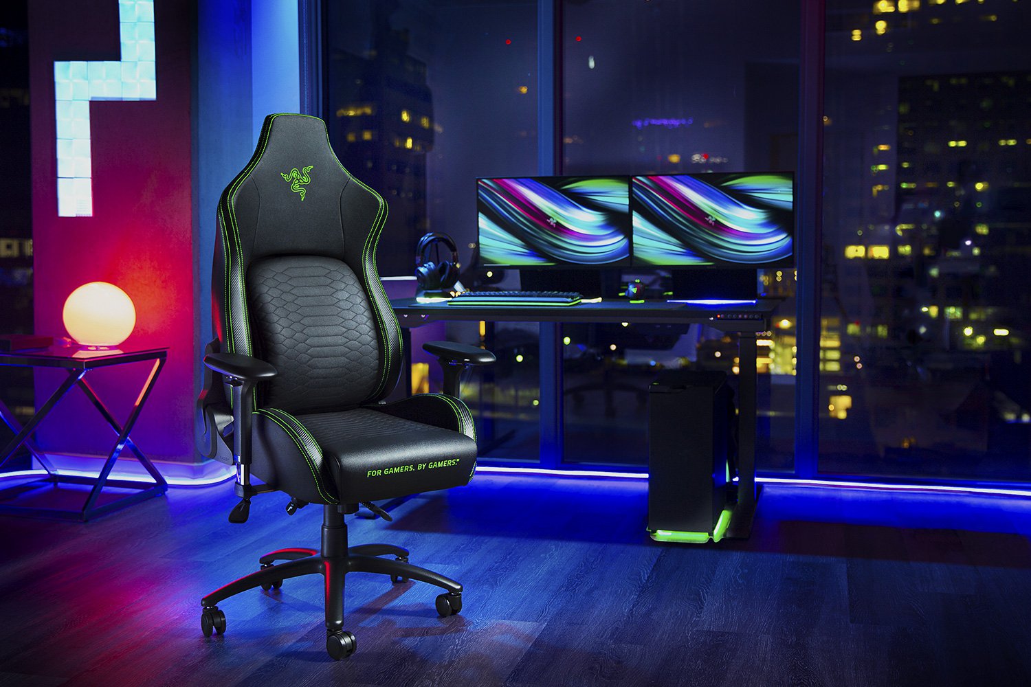 Razer Iskur XL Gaming Chair With Built-In Lumbar Support (Black/Green)
