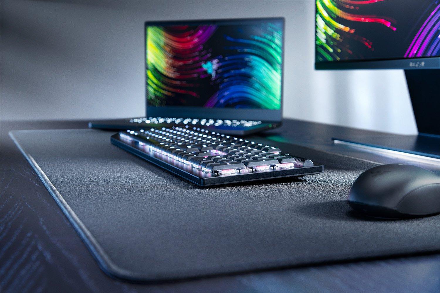 Razer Deathstalker V2 Pro Wireless Low-Profile Optical Gaming Keyboard (Linear Red Switch) - DataBlitz