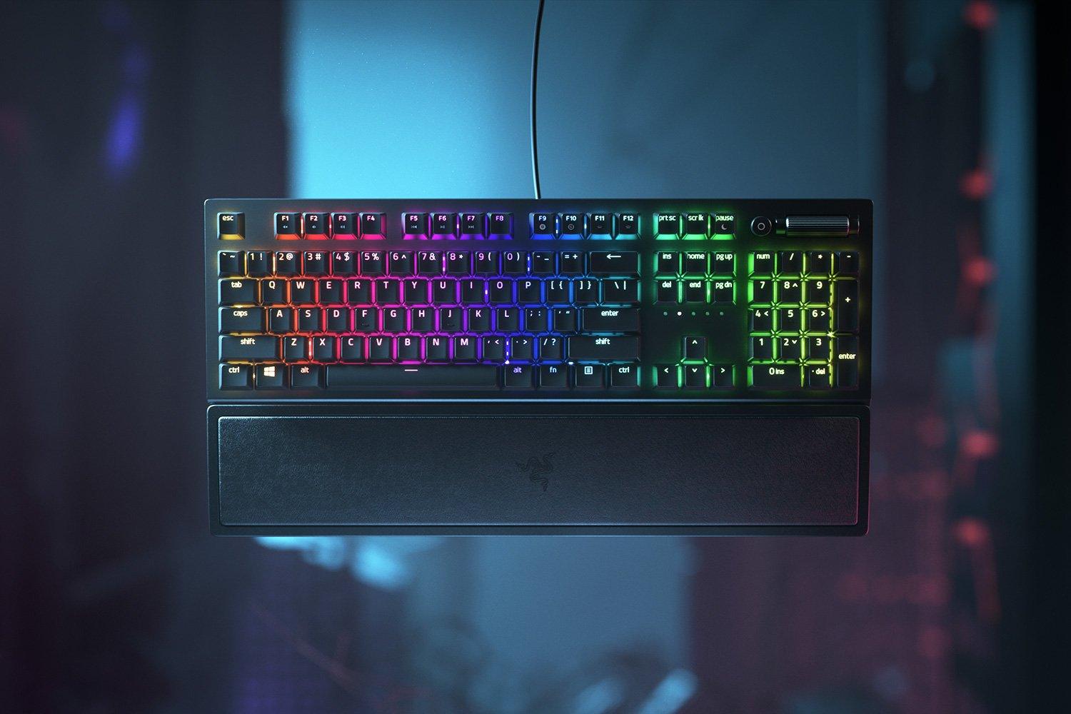 RAZER BLACKWIDOW CHROMA V3 MECHANICAL GAMING KEYBOARD (GREEN SWITCHES) - DataBlitz
