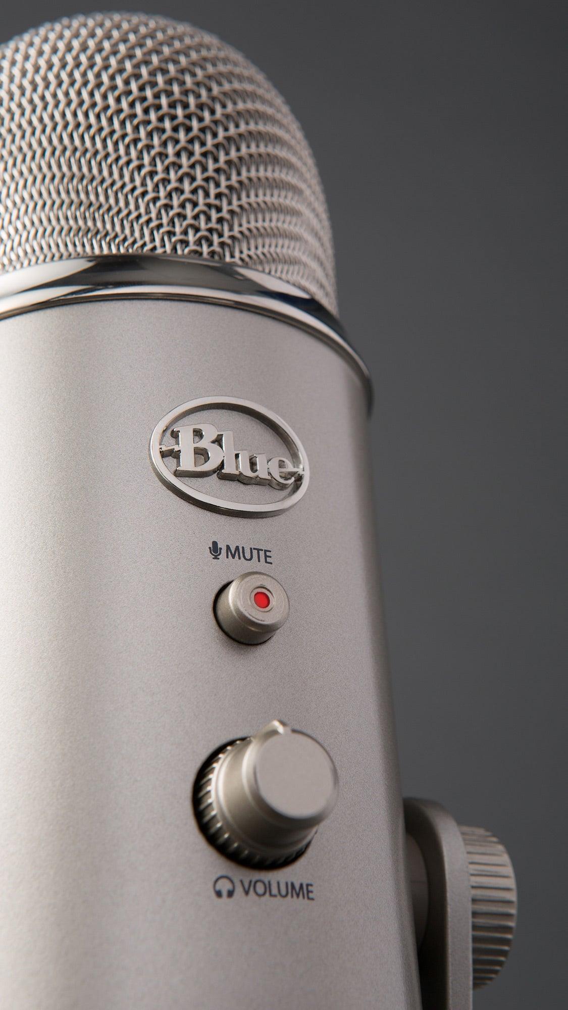 LOGITECH BLUE YETI PREMIUM MULTI-PLATFORM USB MICROPHONE FOR RECORDING/ STREAMING/ PODCASTING/ GAMING (SILVER) - DataBlitz