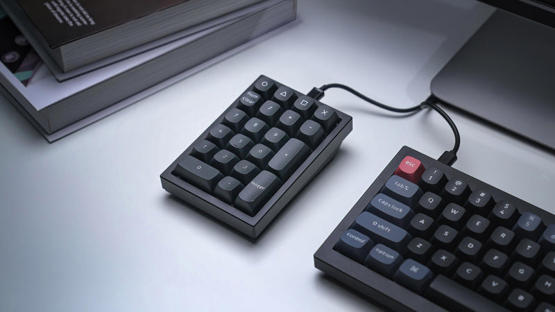 KEYCHRON Q0 QMK Fully Assembled Custom Carbon Black Number Pad (Gateron G Pro Red Switch) (Q0C1) - DataBlitz