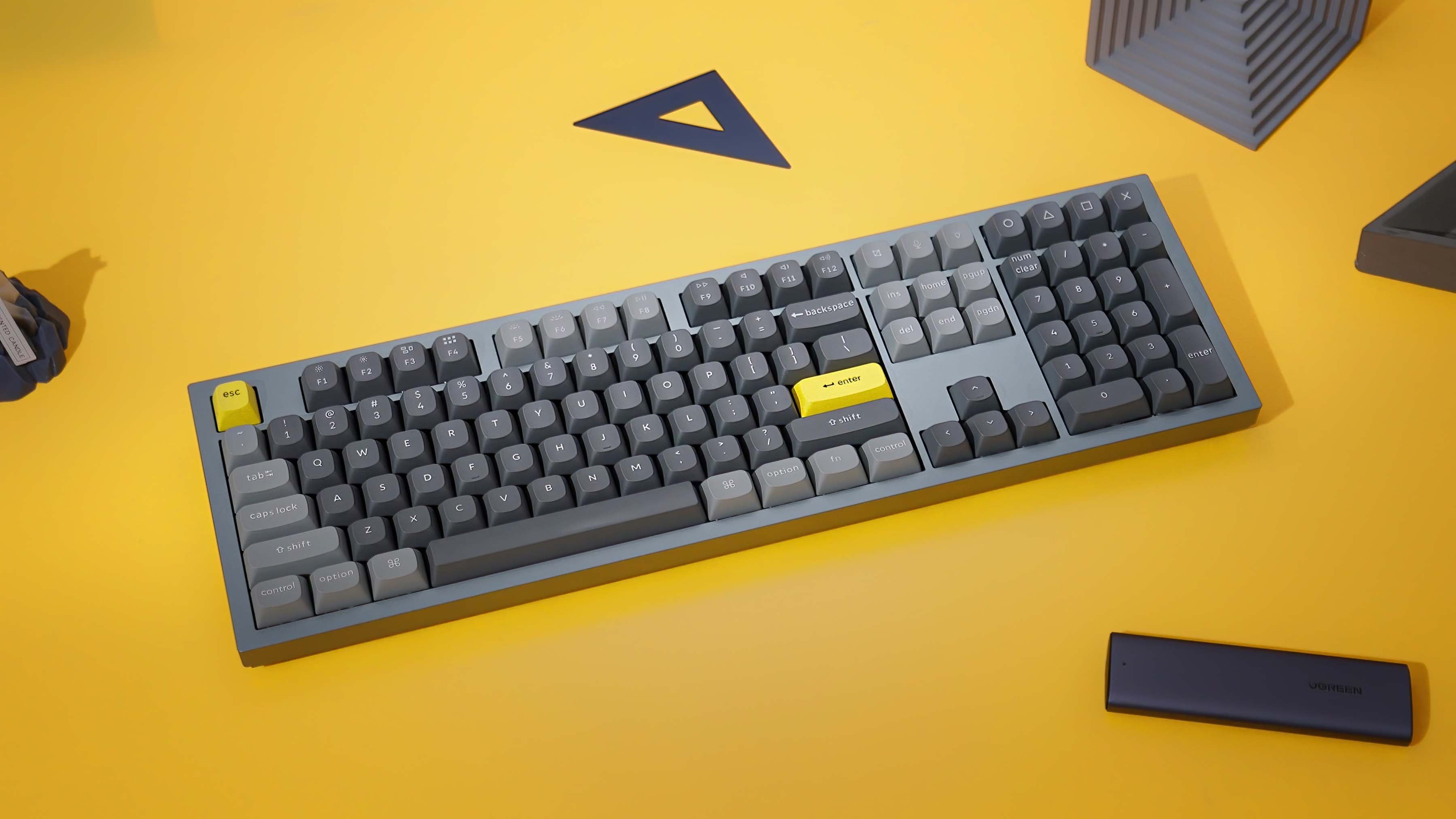 Keychron Q6 QMK Custom Mechanical Fully Assembled Swappable RGB Backlight Keyboard - Silver Grey (Gateron G Pro Brown Switch) (Q6D3)
